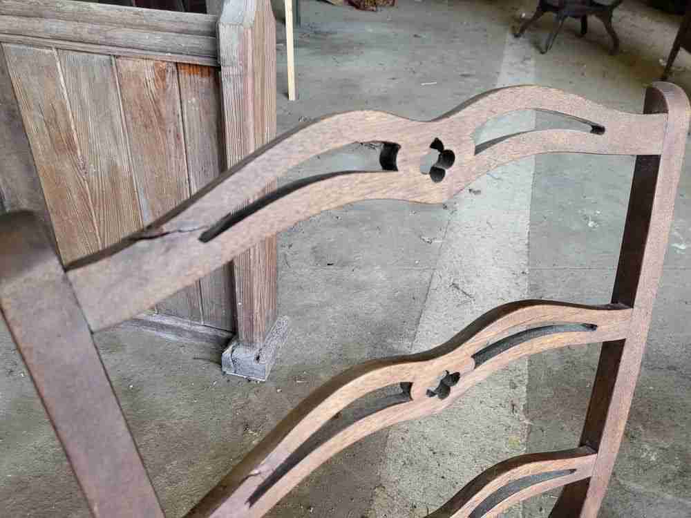 Four antique Georgian ribbon back dining chairs square legs