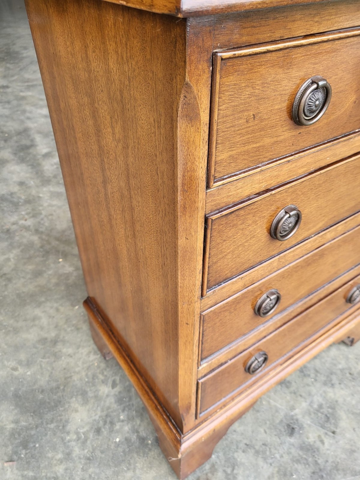 Small antique repro 2 over 3 side end chest of drawers