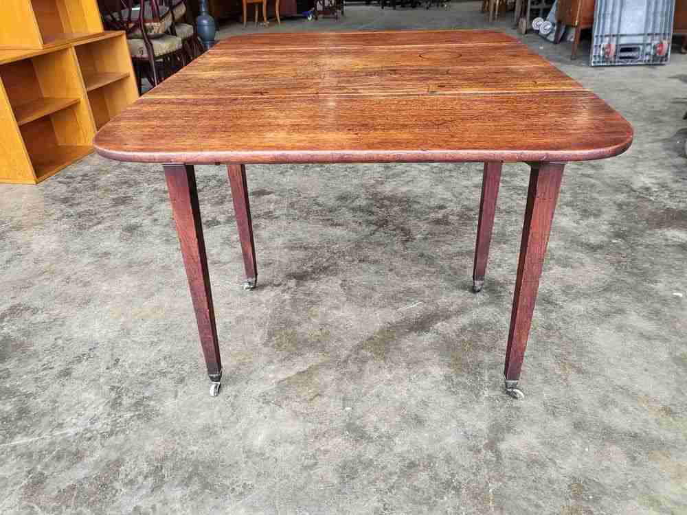 Antique Victorian Pembroke drop leaf dining occasional table drawer