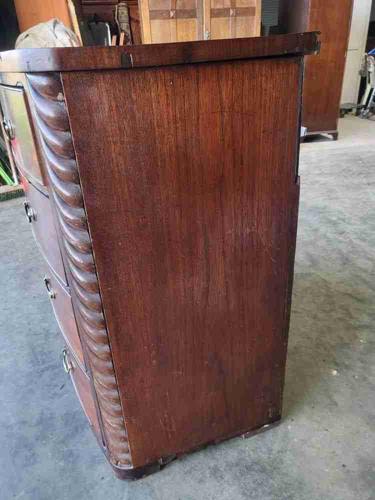 Antique Victorian bow front 2 over 3 chest of drawers rope columns