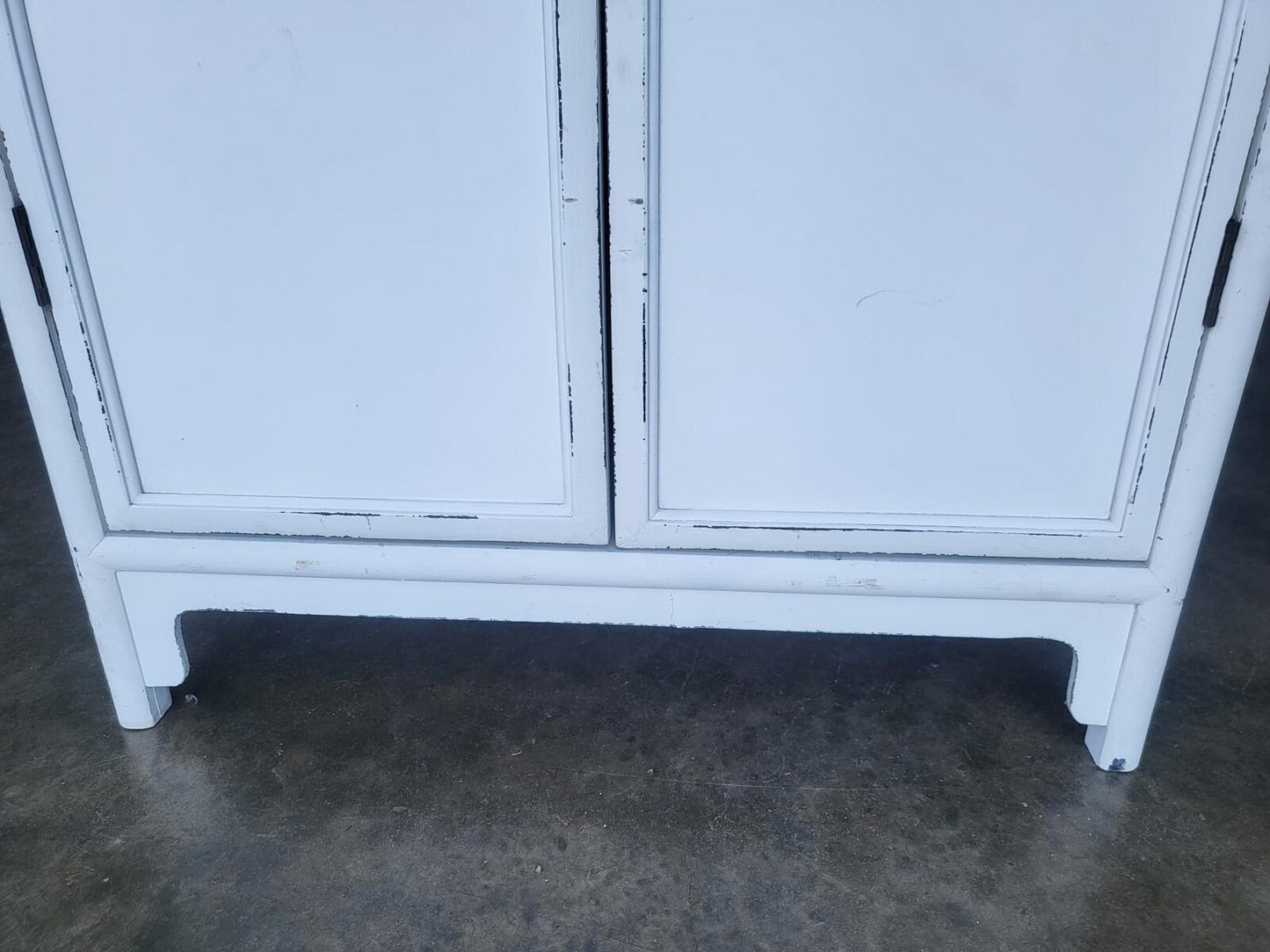 20thC 2 door white linen cupboard cabinet wardrobe shelves