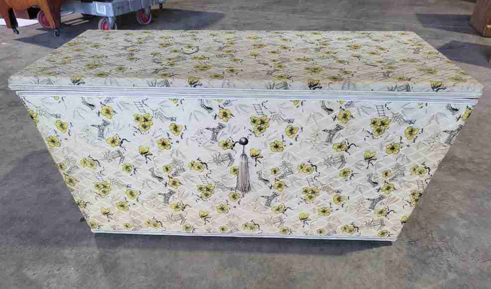 Vintage 20thC 1960's padded cedar slope sided blanket washing box coffer trunk