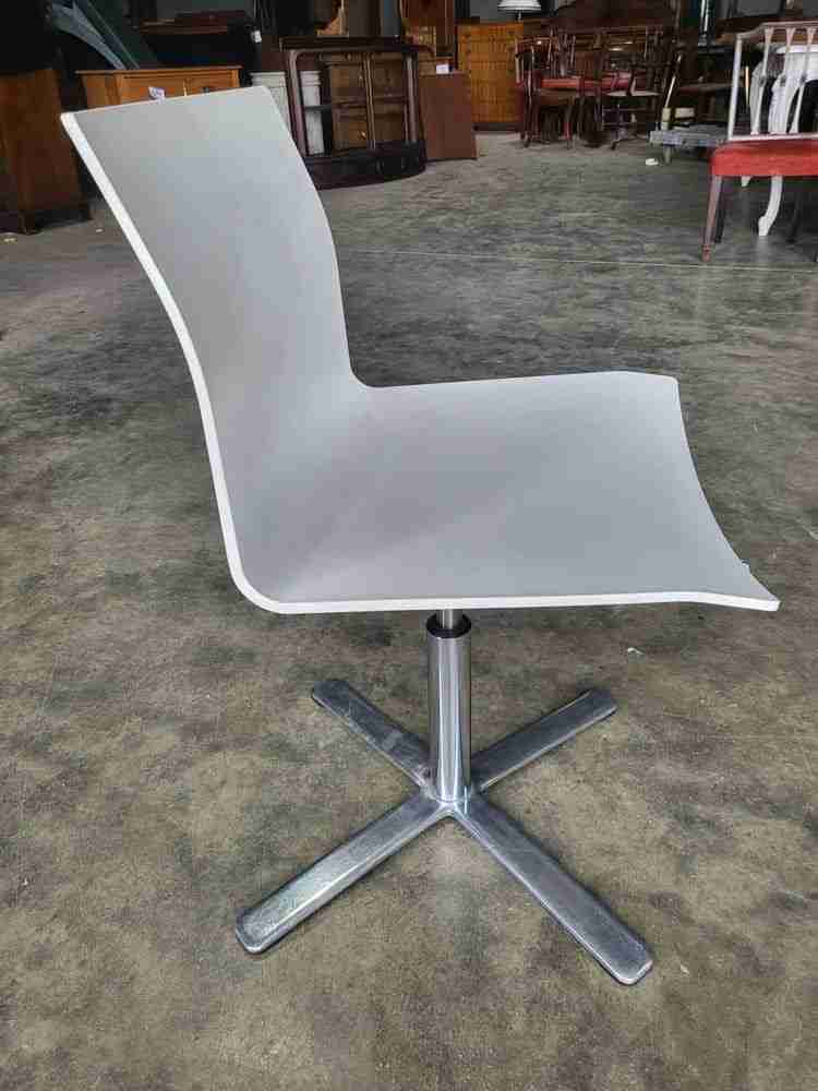 White 70's style  office swivel  chair chrome star base