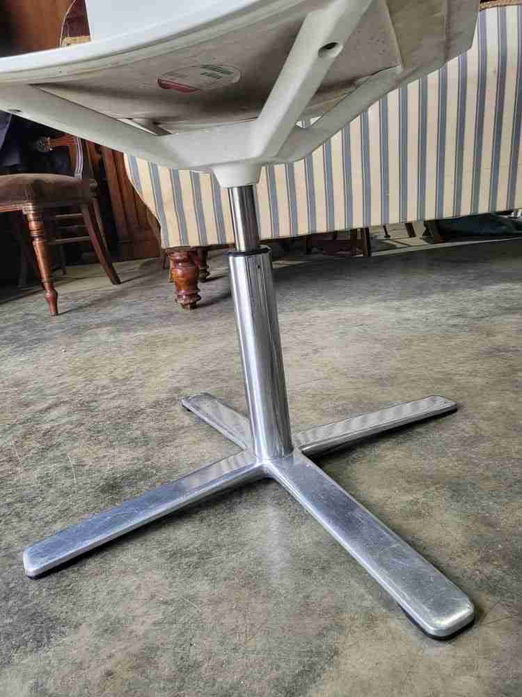 4  Vintage repro 70's style white  moulded chrome star base dining office chairs