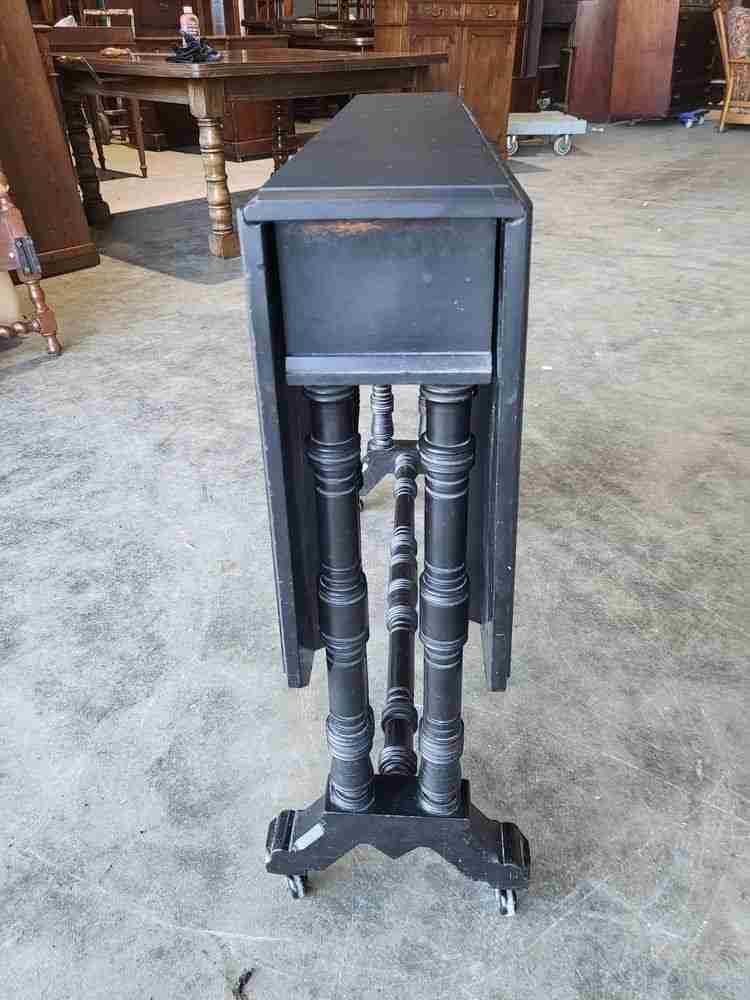 Antique Sutherland gate leg drop leaf dining occasional table