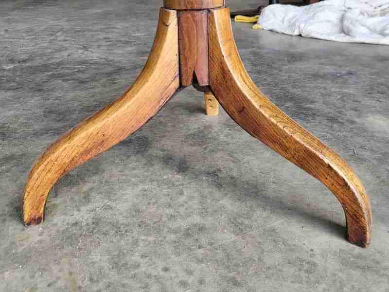 Antique Georgian square tripod occasional side dining table