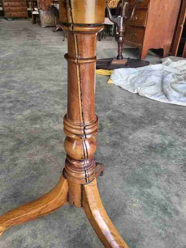Antique Georgian square tripod occasional side dining table