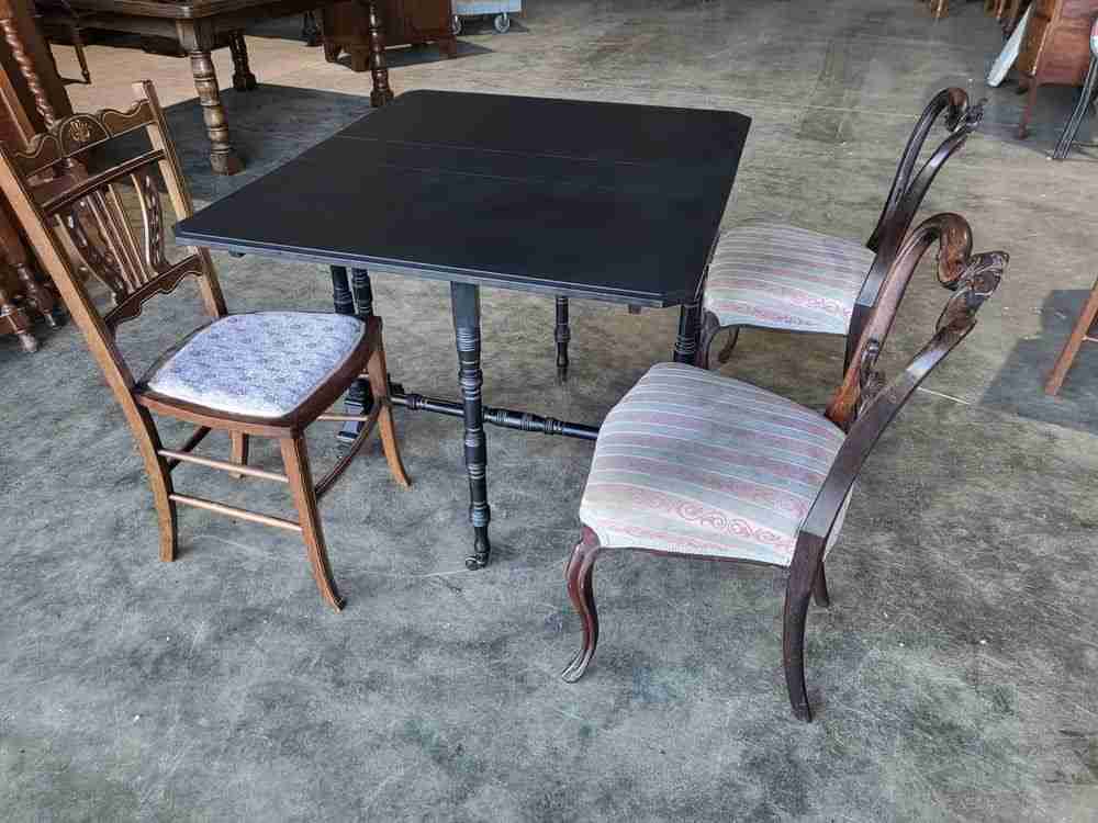 Antique Sutherland gate leg drop leaf dining occasional table