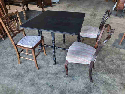 Antique Sutherland gate leg drop leaf dining occasional table