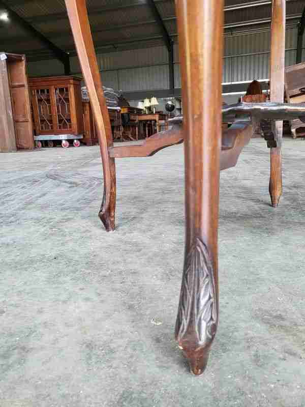 Vintage 20thC 2 tier square side end lamp table cabriole legs