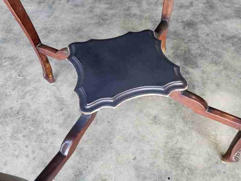 Vintage 20thC 2 tier square side end lamp table cabriole legs