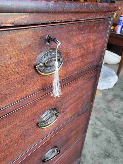 Antique Georgian 2 over 3 chest of drawers splayed legs