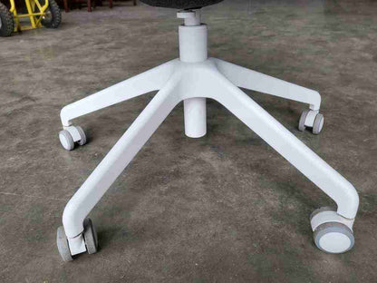 20thC 70's style swivel tilt office arm chair 5 star metal base castors white