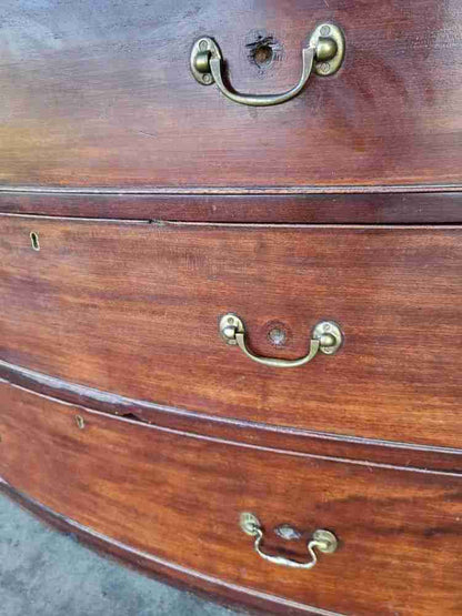 Antique Victorian bow front 2 over 3 chest of drawers rope columns