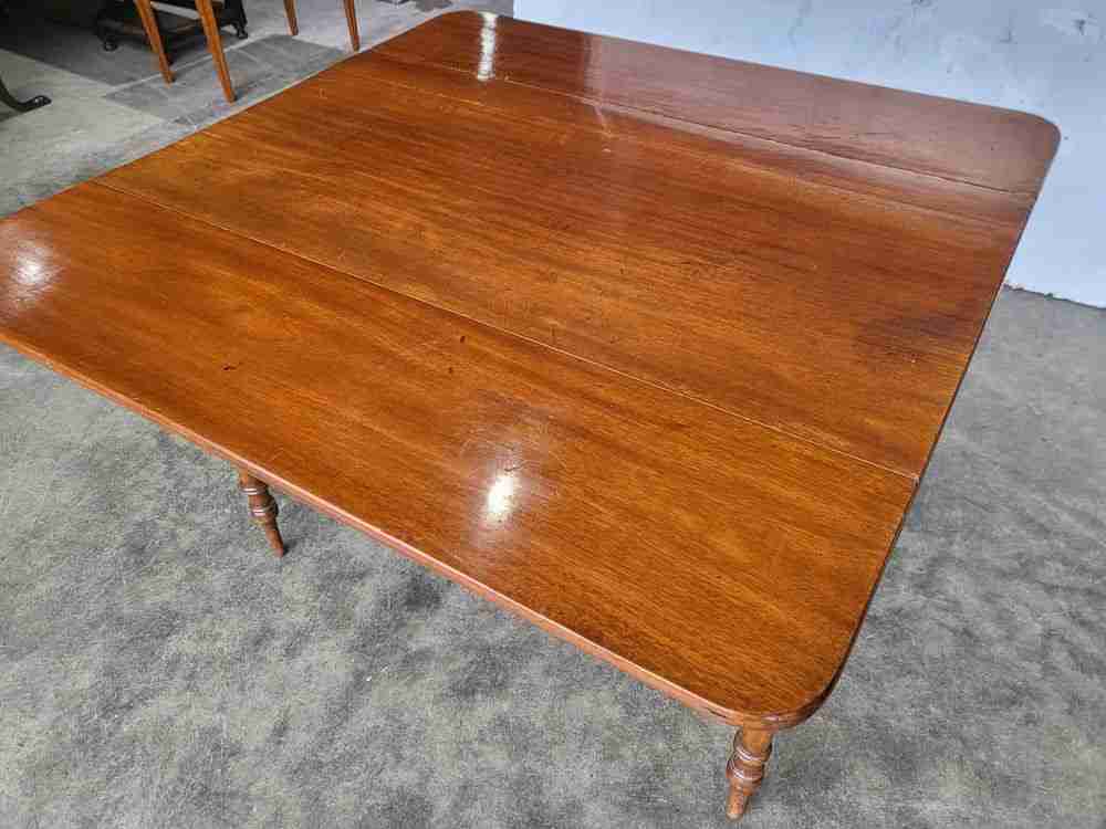 Antique drop leaf Pembroke dining occasional table drawer seat 6