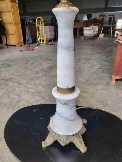 Vintage 20thC onyx table lamp brass base metal rings table light
