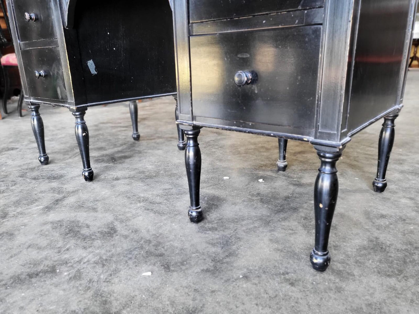 Black 7 drawers desk dressing table turned legs