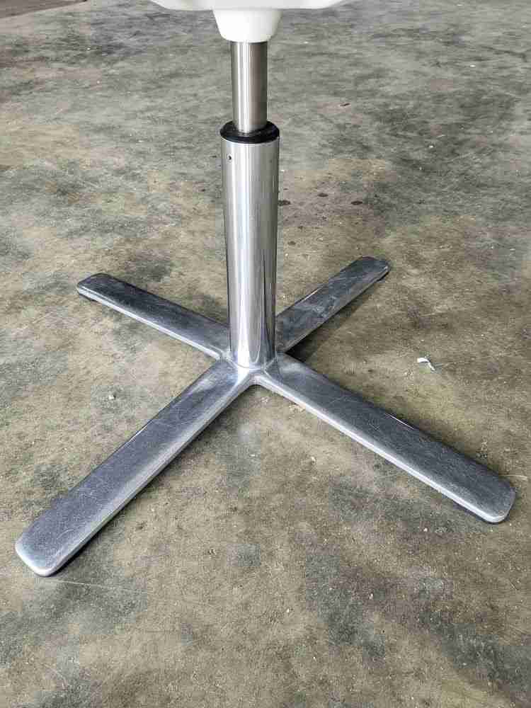 White 70's style  office swivel  chair chrome star base