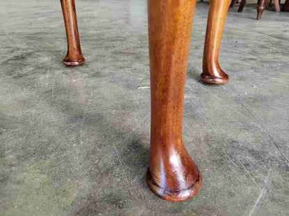 Antique Edwardian round side end lamp table cabriole legs rope edging