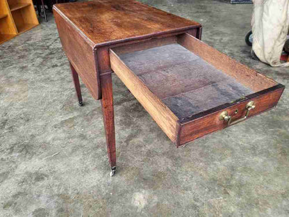 Antique Victorian Pembroke drop leaf dining occasional table drawer