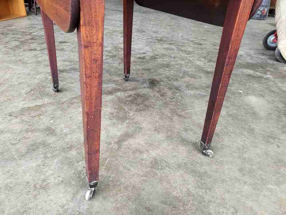 Antique Victorian Pembroke drop leaf dining occasional table drawer