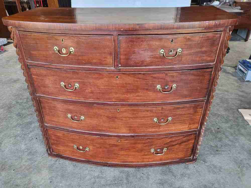 Antique Victorian bow front 2 over 3 chest of drawers rope columns