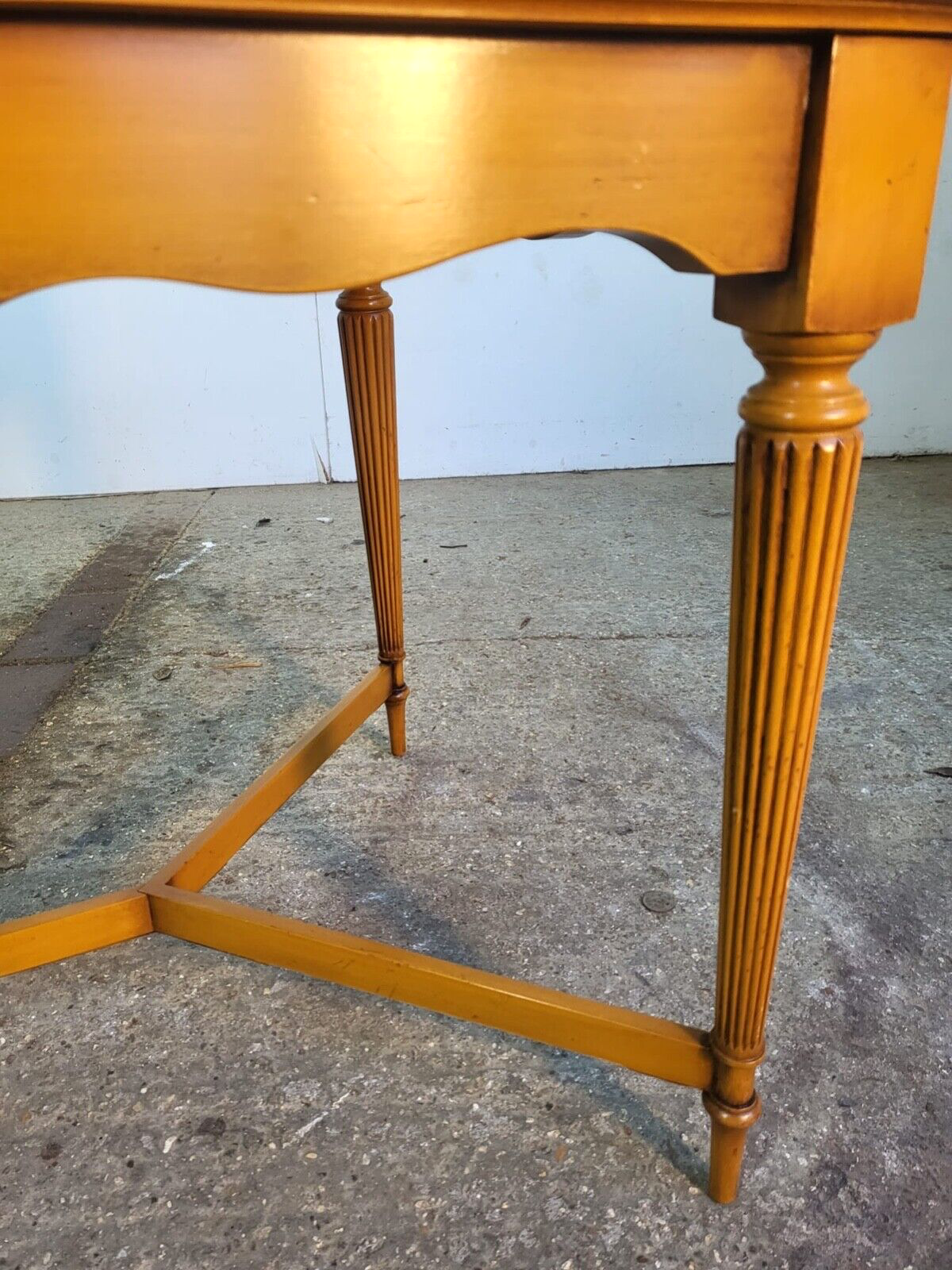 Antique Repro Reprodux Yew Walnut Coffee Table Reeded Tapered Legs Peg Feet