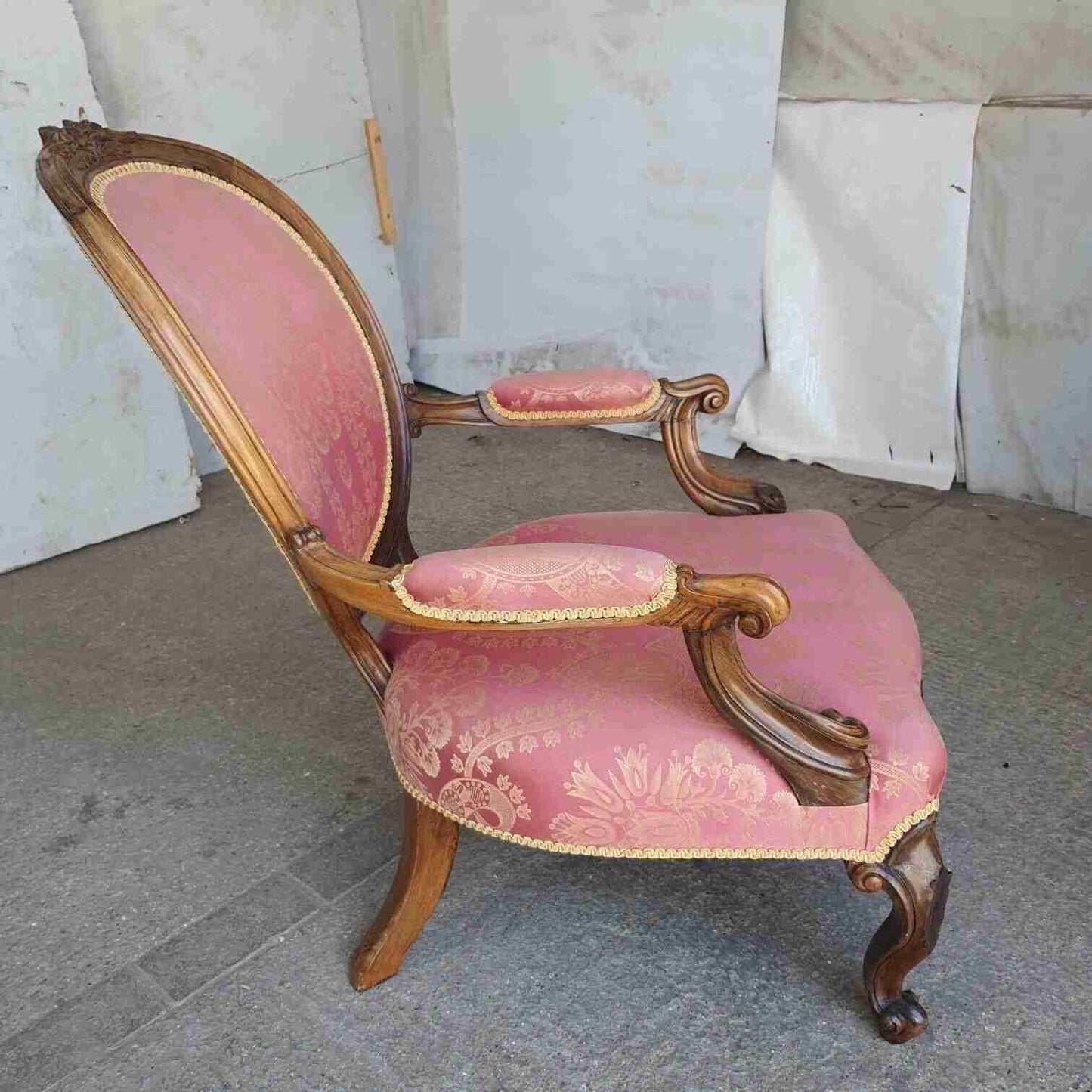 Antique Victorian Carved Walnut Red Fabric Spoon Back Armchair Cabriole Legs