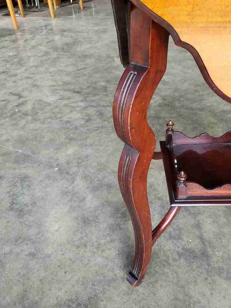 Antique Edwardian mahogany 4 drop leaf curved occasional tea dining card table