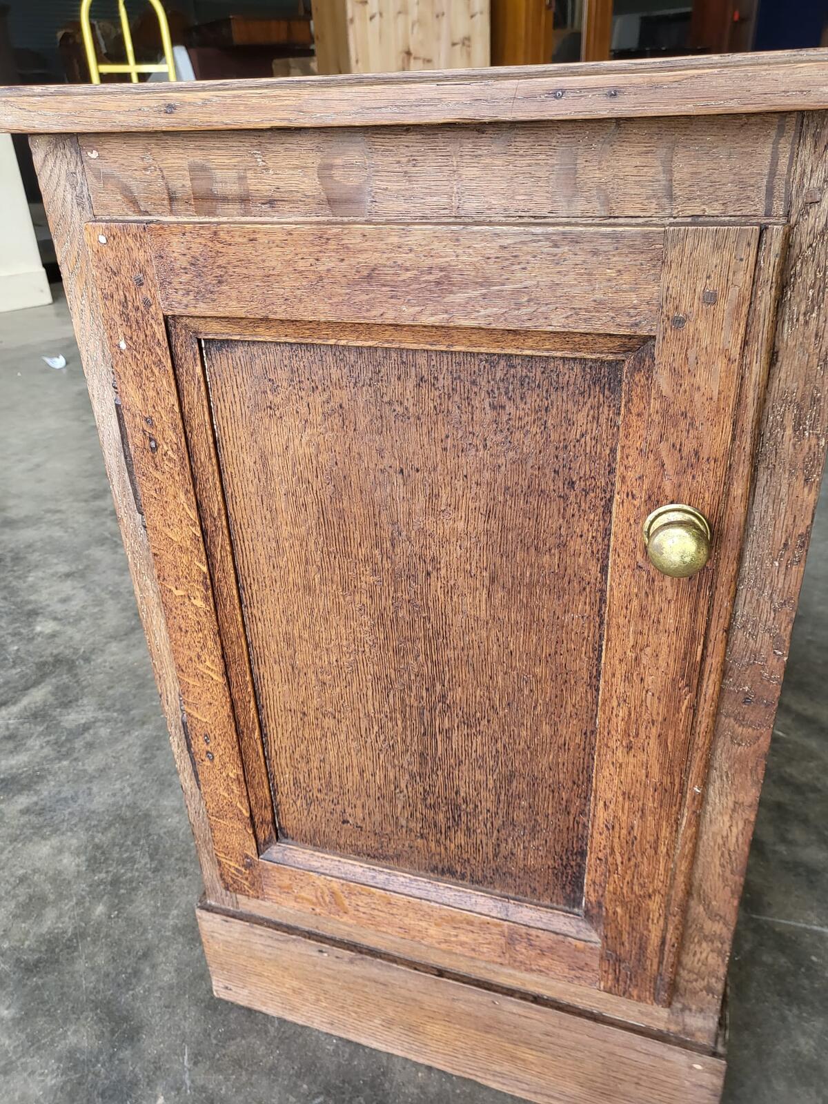 Antique oak pot cupboard side end lamp cabinet