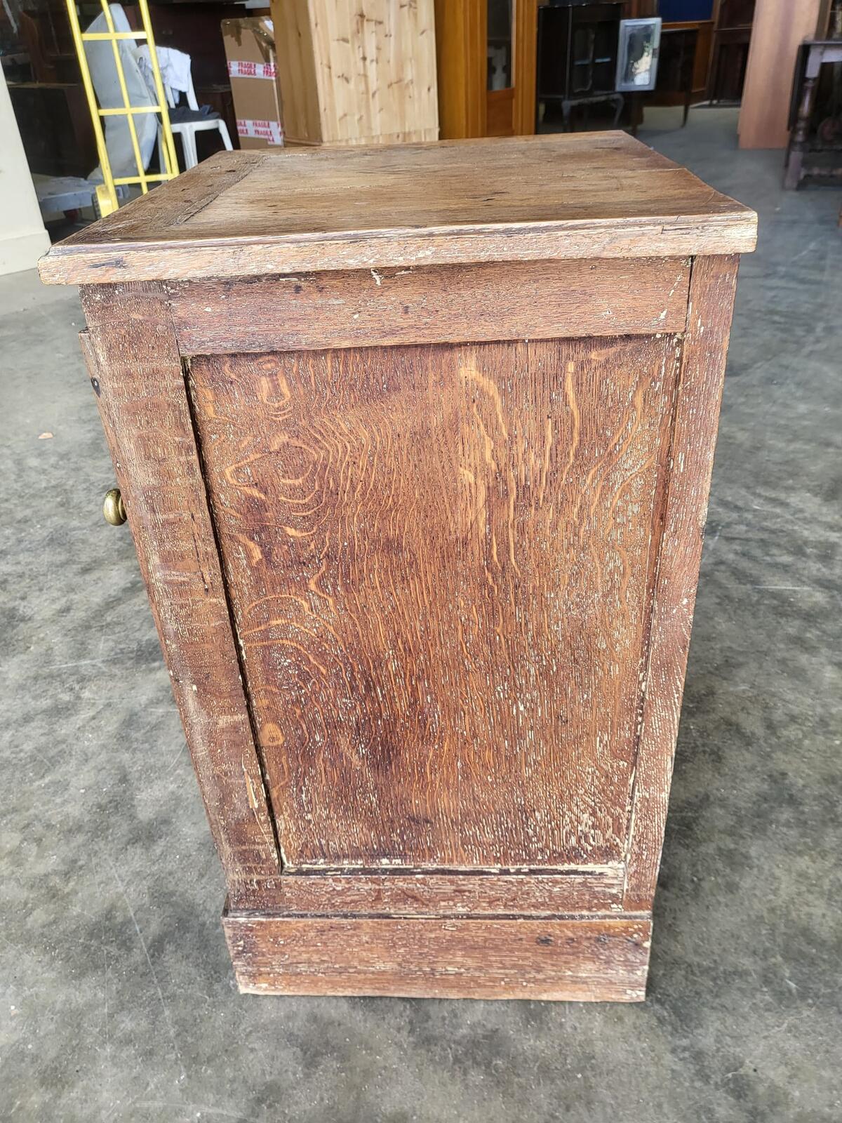 Antique oak pot cupboard side end lamp cabinet