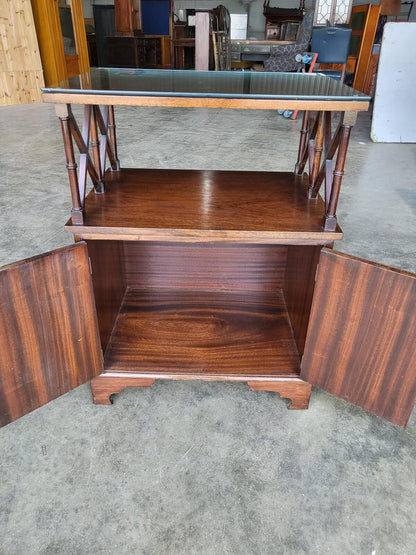 Antique repro mahogany 2 tier side end cabinet lamp table