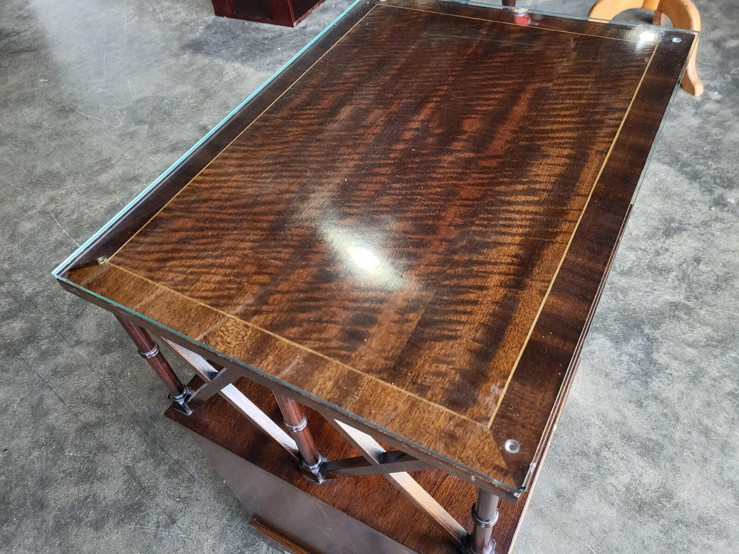 Antique repro mahogany 2 tier side end cabinet lamp table
