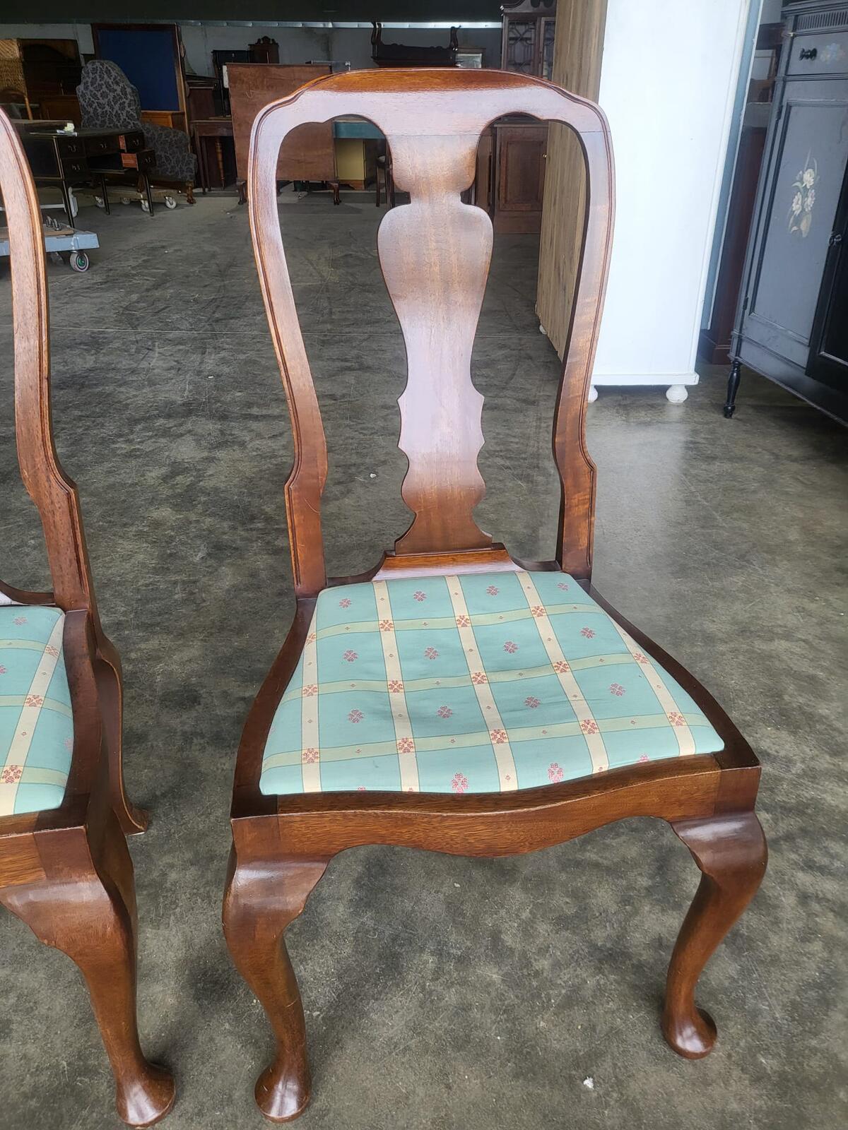 Antique repro 6 Queen Ann style high back dining chairs