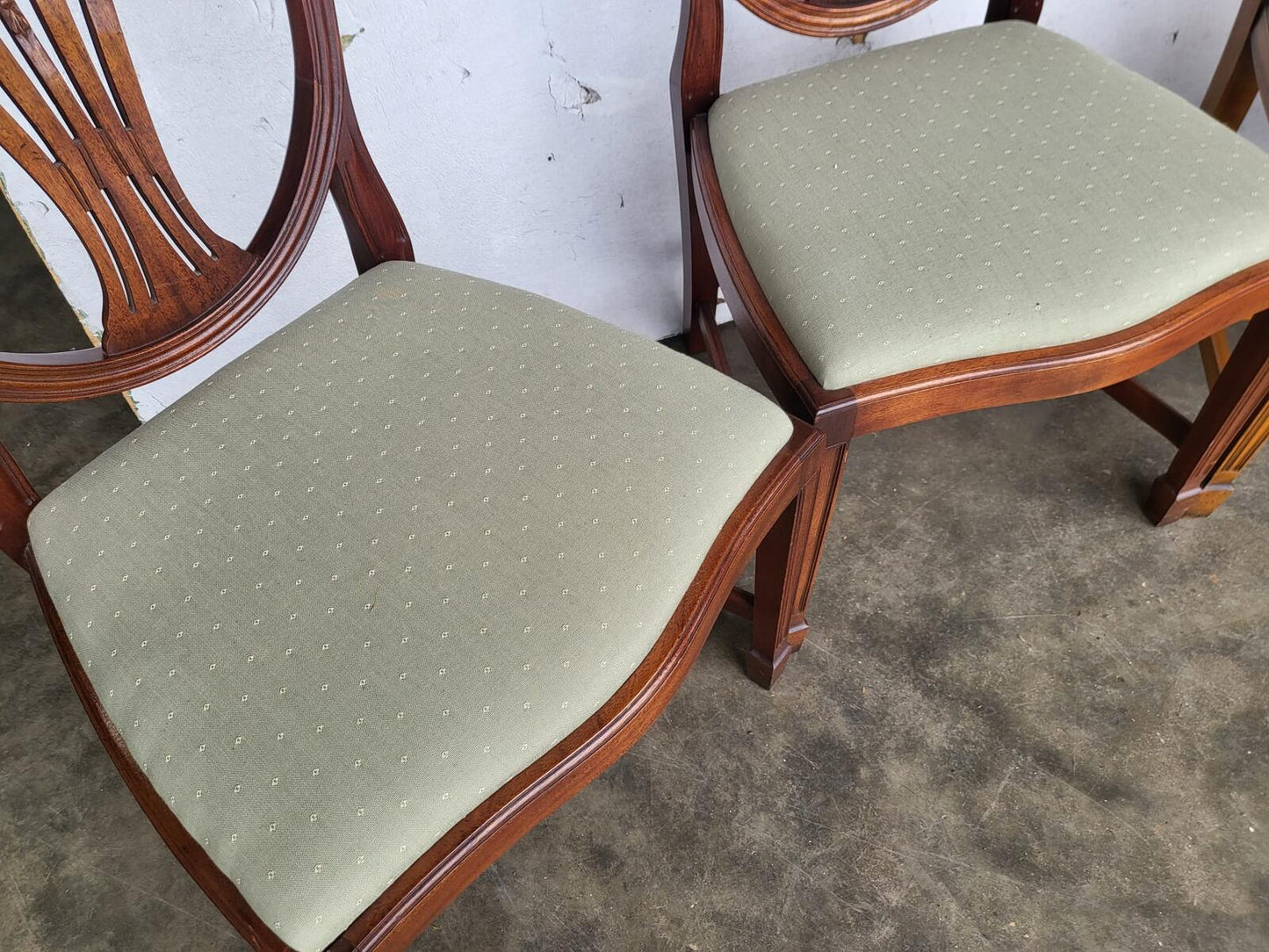 Antique Charles Barr repro shield back 6 mix dining chairs 2 carvers