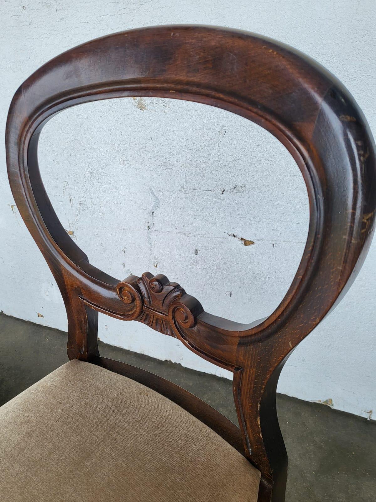 Antique repro 4 balloon back dining chairs cream