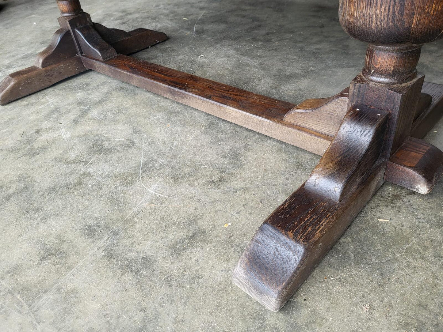 Vintage dark oak large extending pedestal dining table seat 12