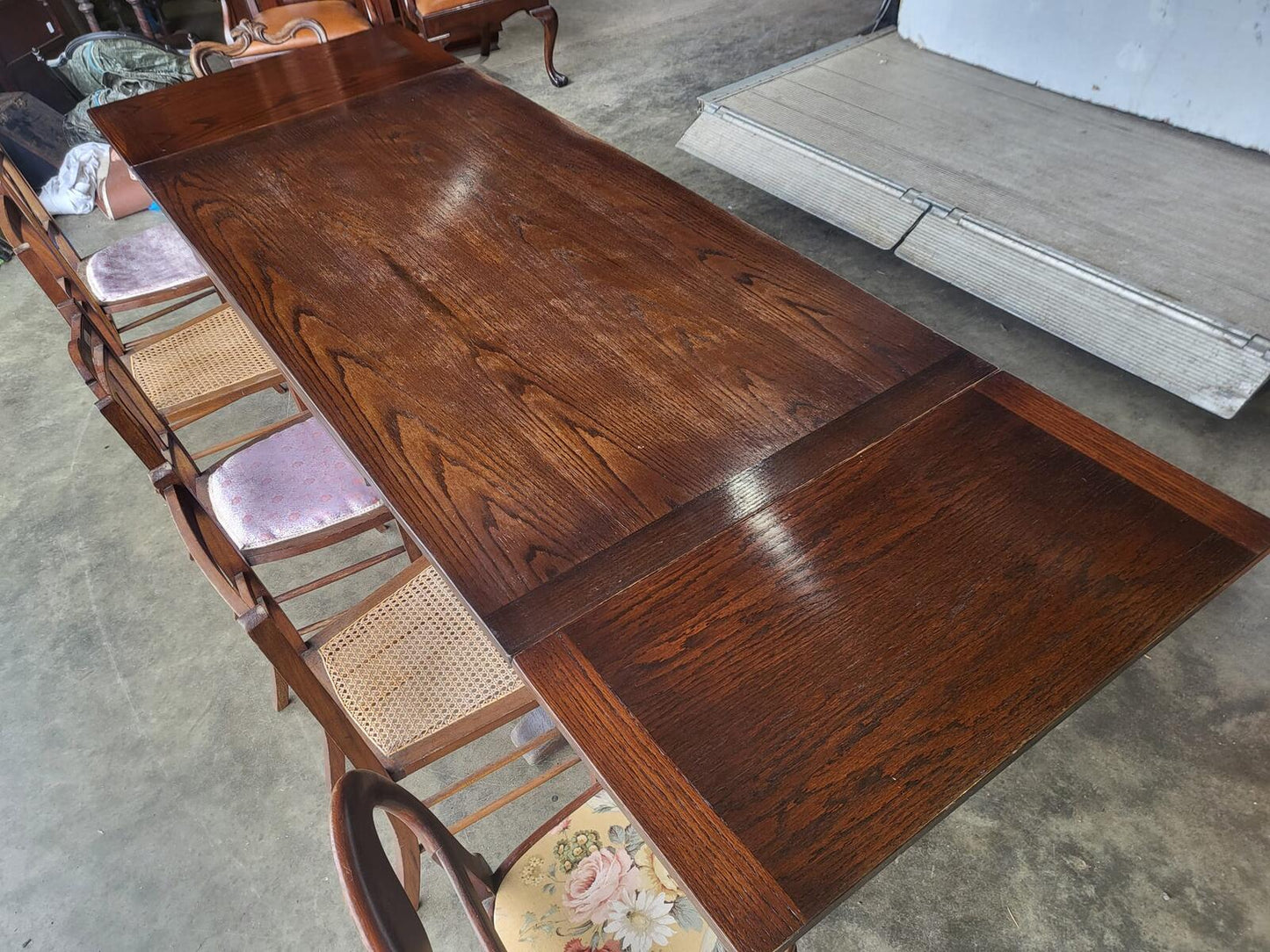 Vintage dark oak large extending pedestal dining table seat 12