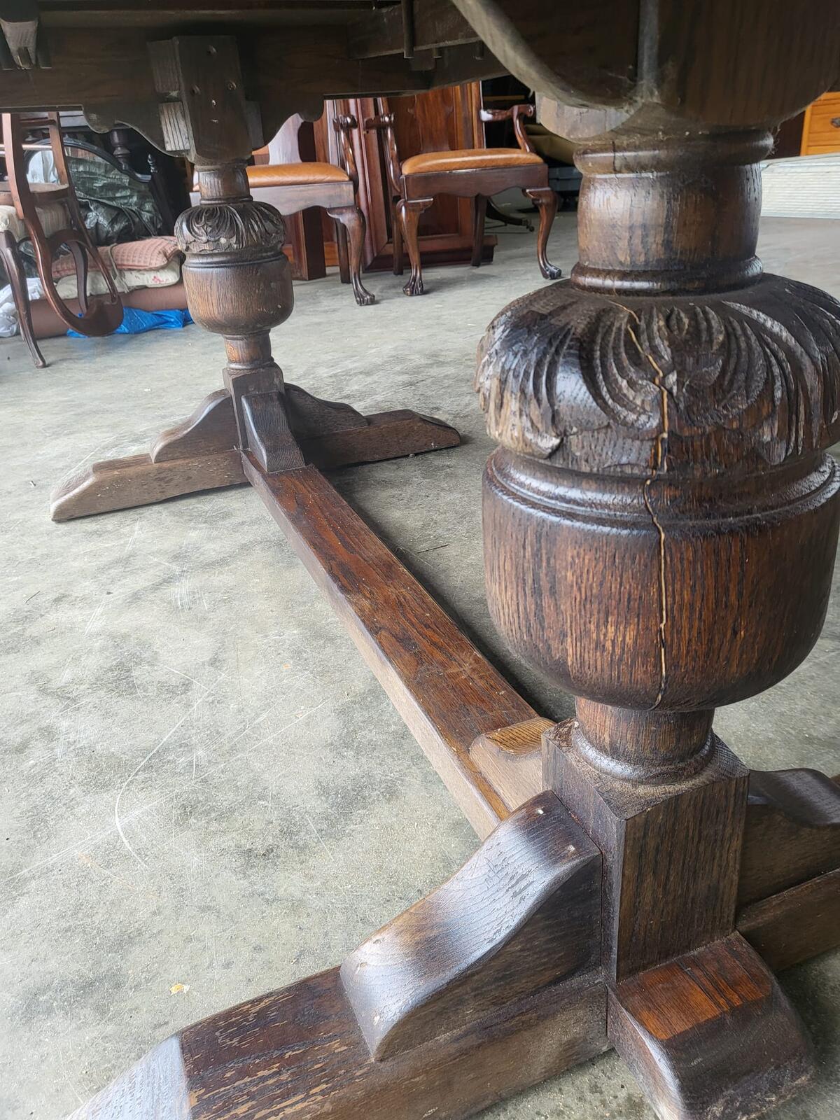 Vintage dark oak large extending pedestal dining table seat 12