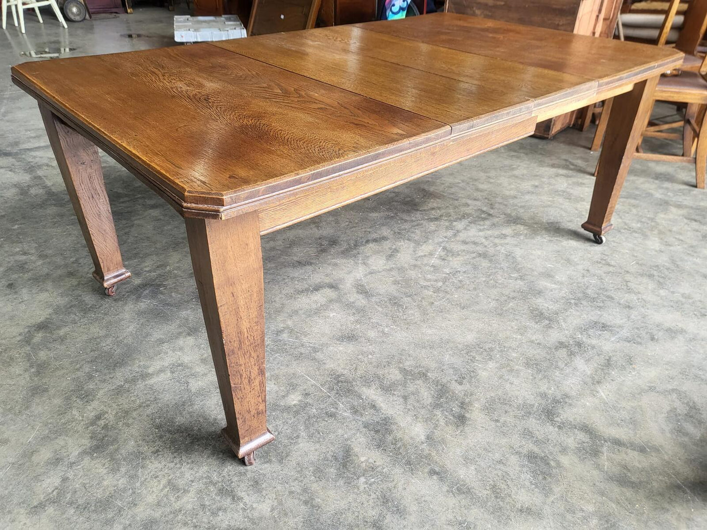 Antique Edwardian oak extending dining table seat 8