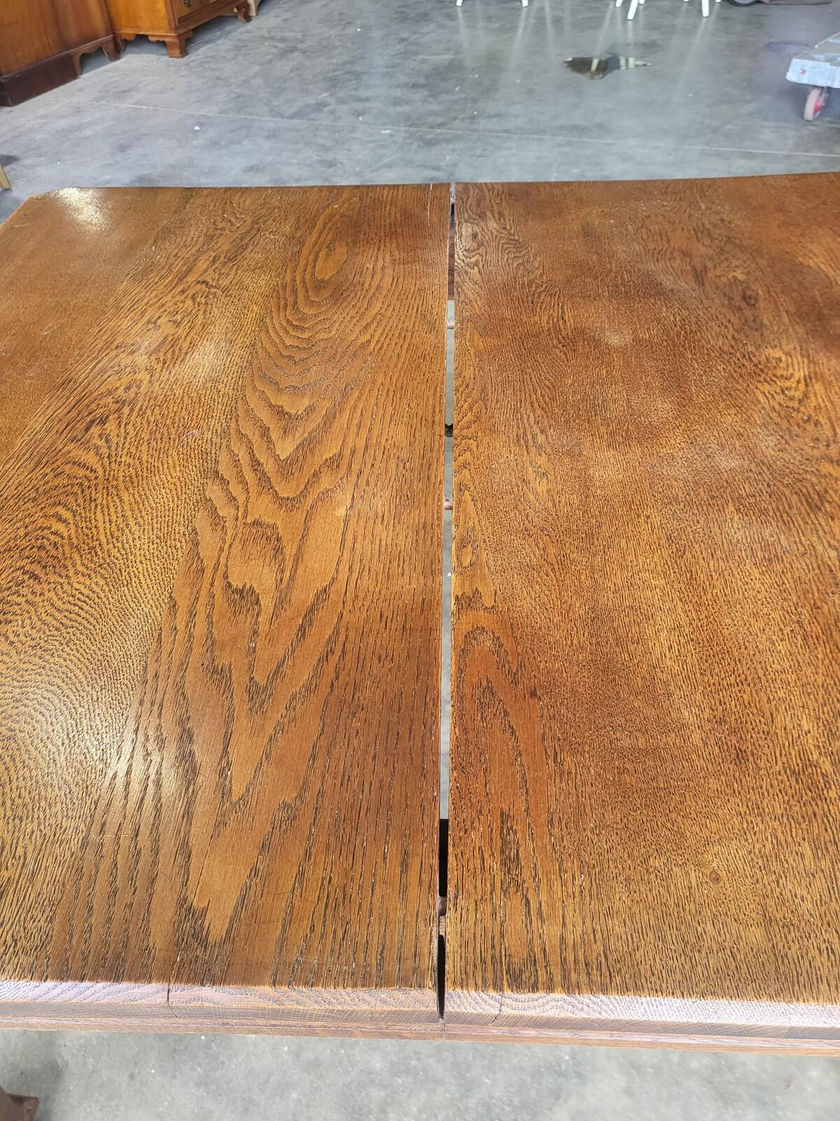 Antique Edwardian oak extending dining table seat 8
