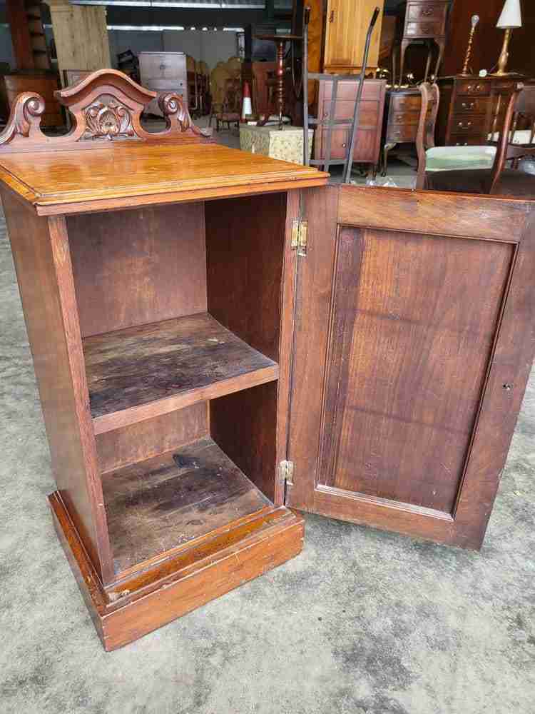 Antique Edwardian 1x door pot cupboard side end table shelf