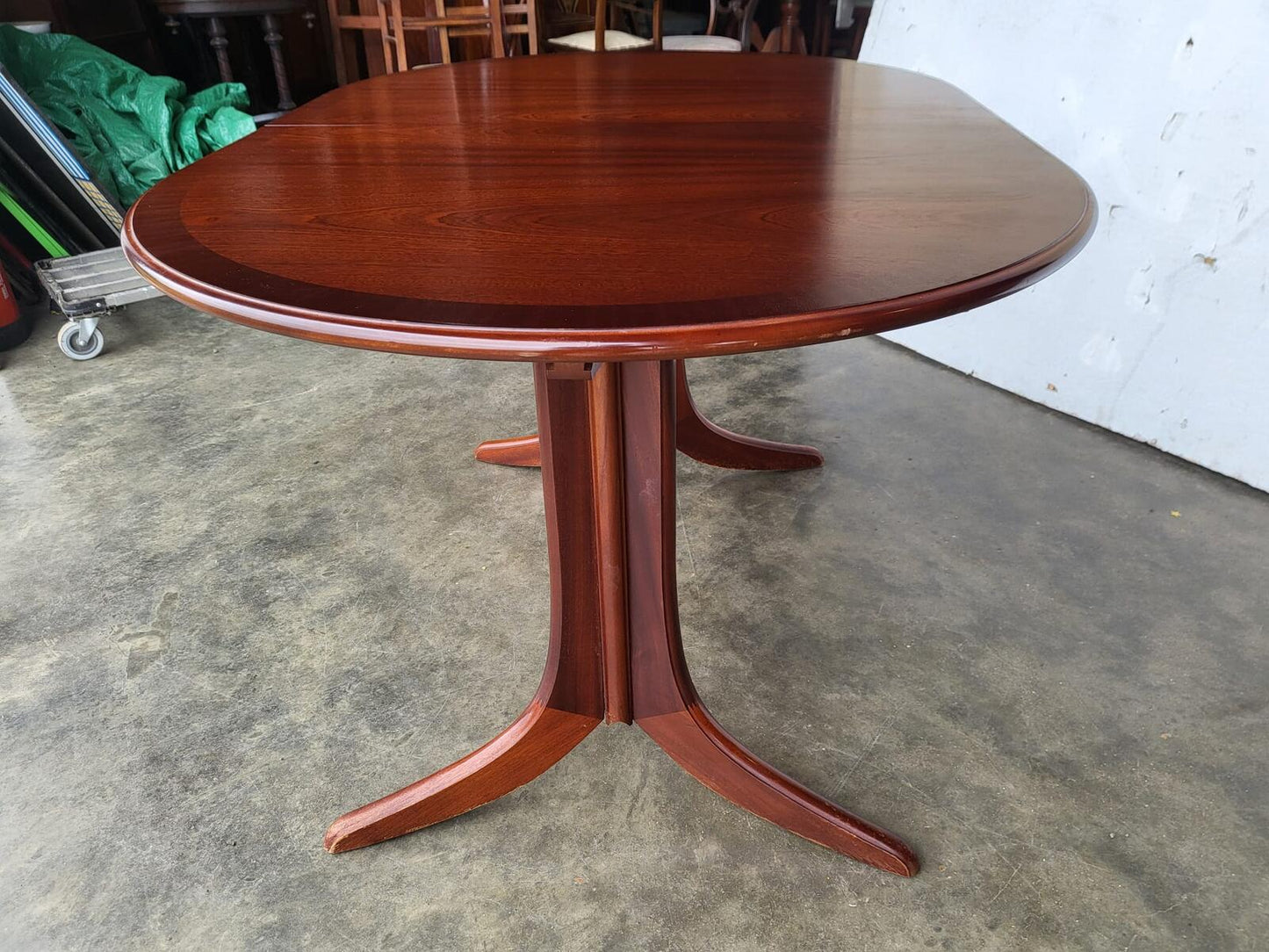 1970's extending dark teak pedestal dining table seat 6/8 + 4 chairs