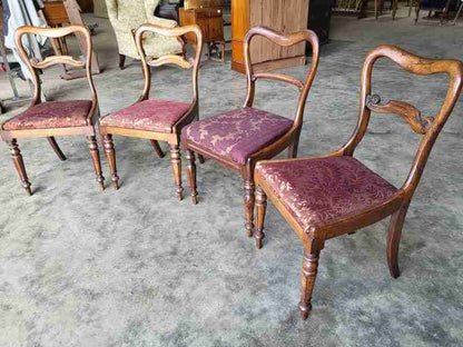 Four mixed Victorian mahogany bar back dining chairs carved legs drop in seats