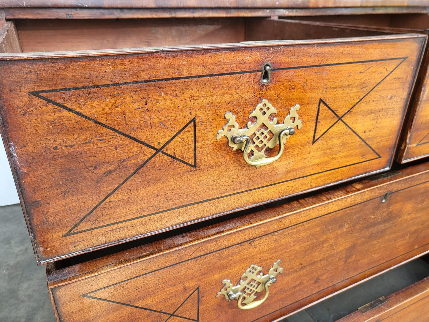 Antique Georgian strung 2 over 2 chest of drawers bracket feet