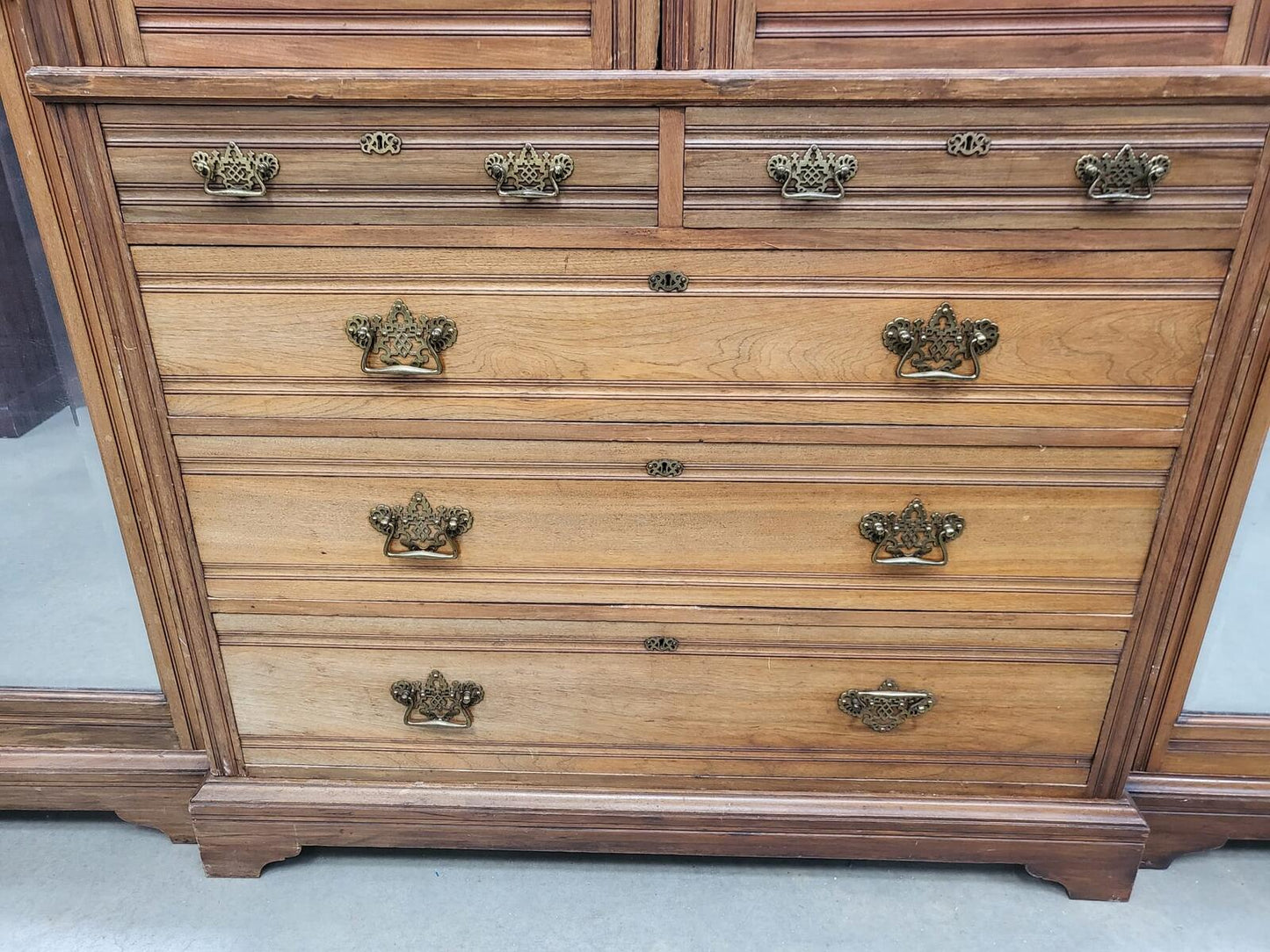 Large breakdown antique Victorian triple compactum wardrobe