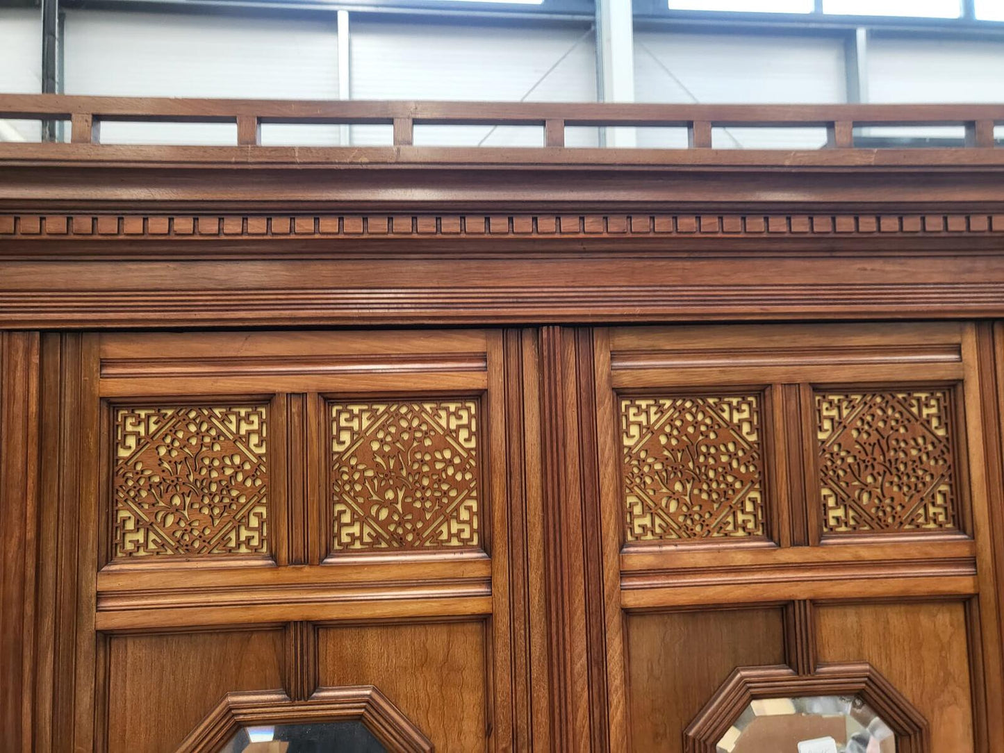 Large breakdown antique Victorian triple compactum wardrobe