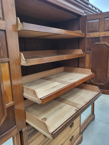 Large breakdown antique Victorian triple compactum wardrobe