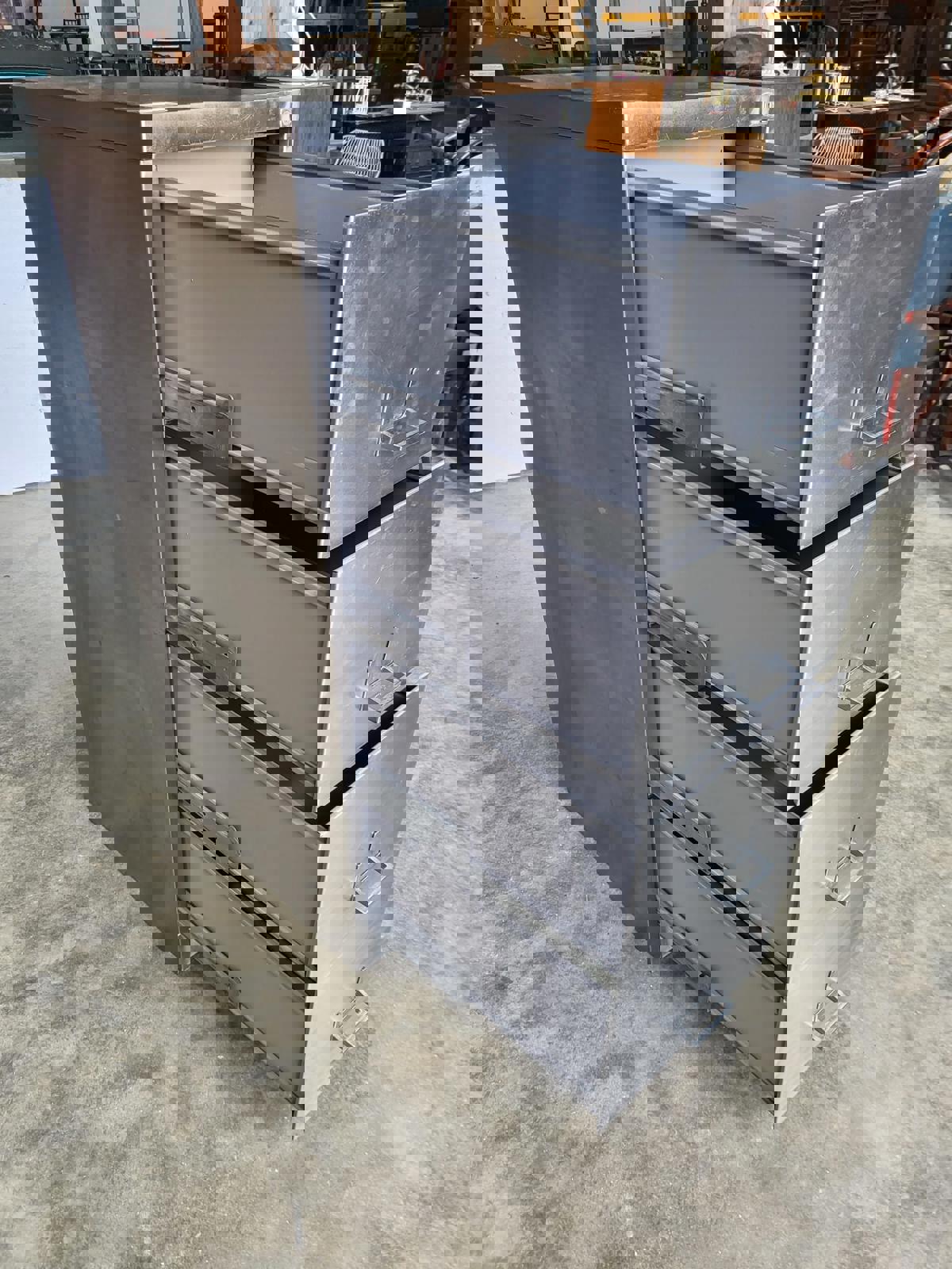 Large brushed metal 4 drawers silver filing cabinet