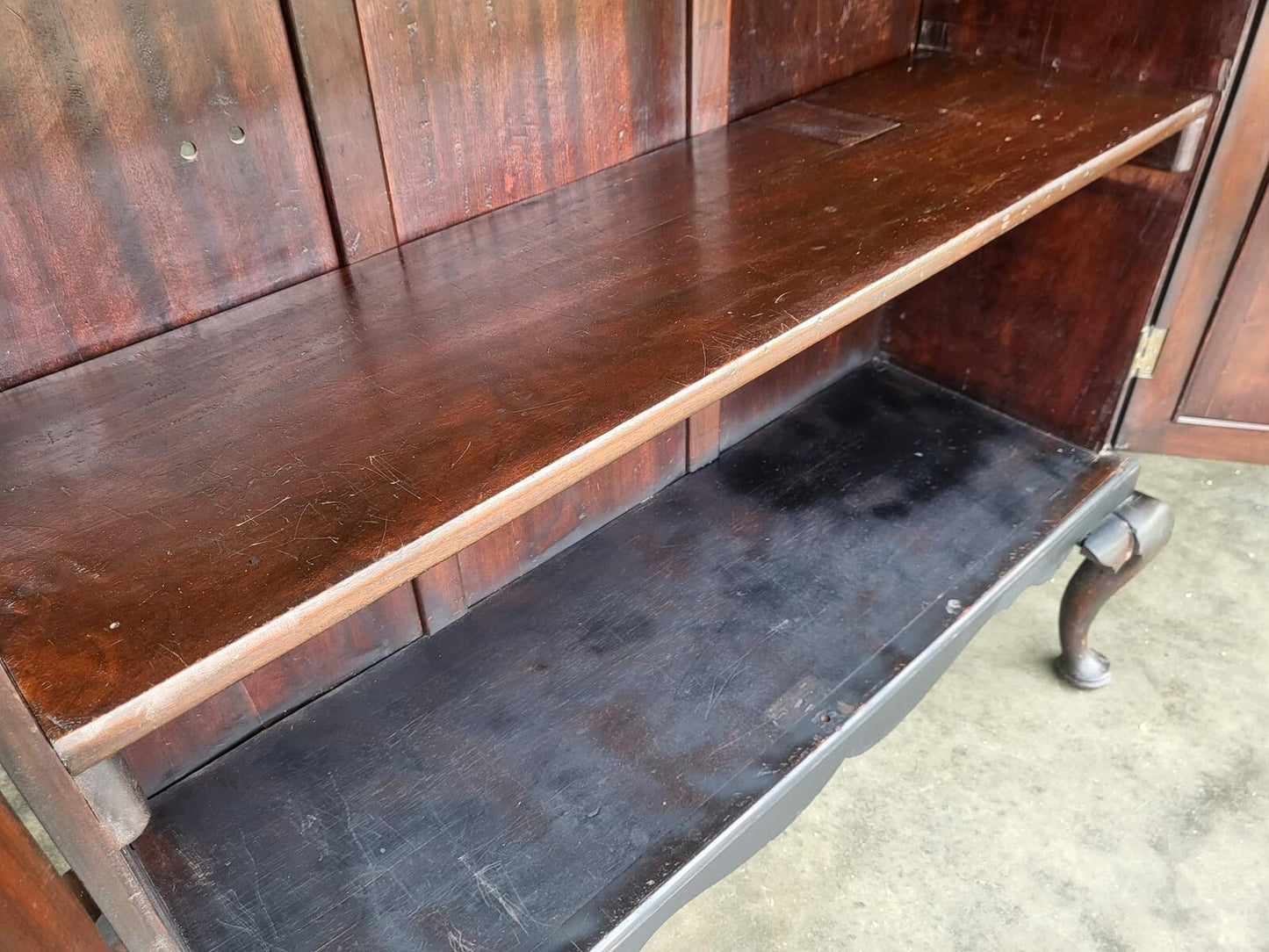 Antique large Edwardian 2 door cupboard cabinet cabriole legs shelves